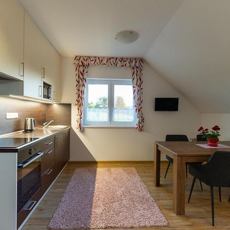 Apartmany Kohoutek A Slepicka V Novohradskych Horach Nove Hrady  Ngoại thất bức ảnh