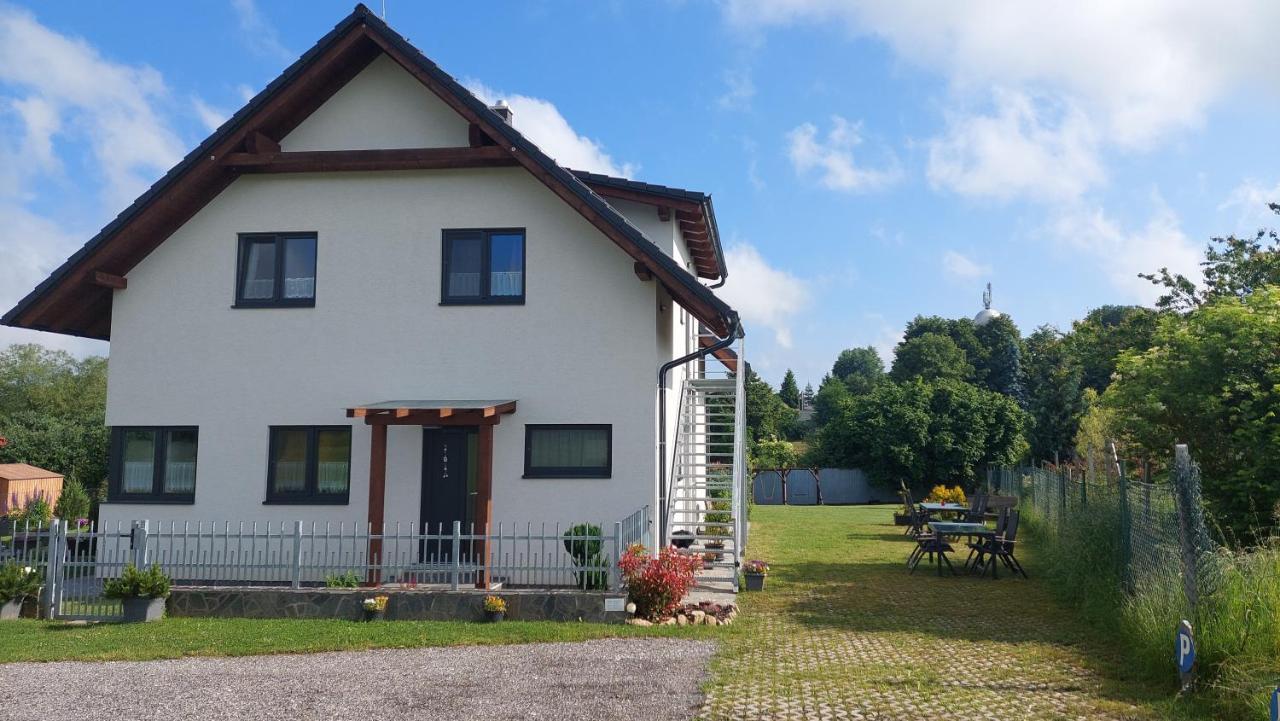 Apartmany Kohoutek A Slepicka V Novohradskych Horach Nove Hrady  Ngoại thất bức ảnh