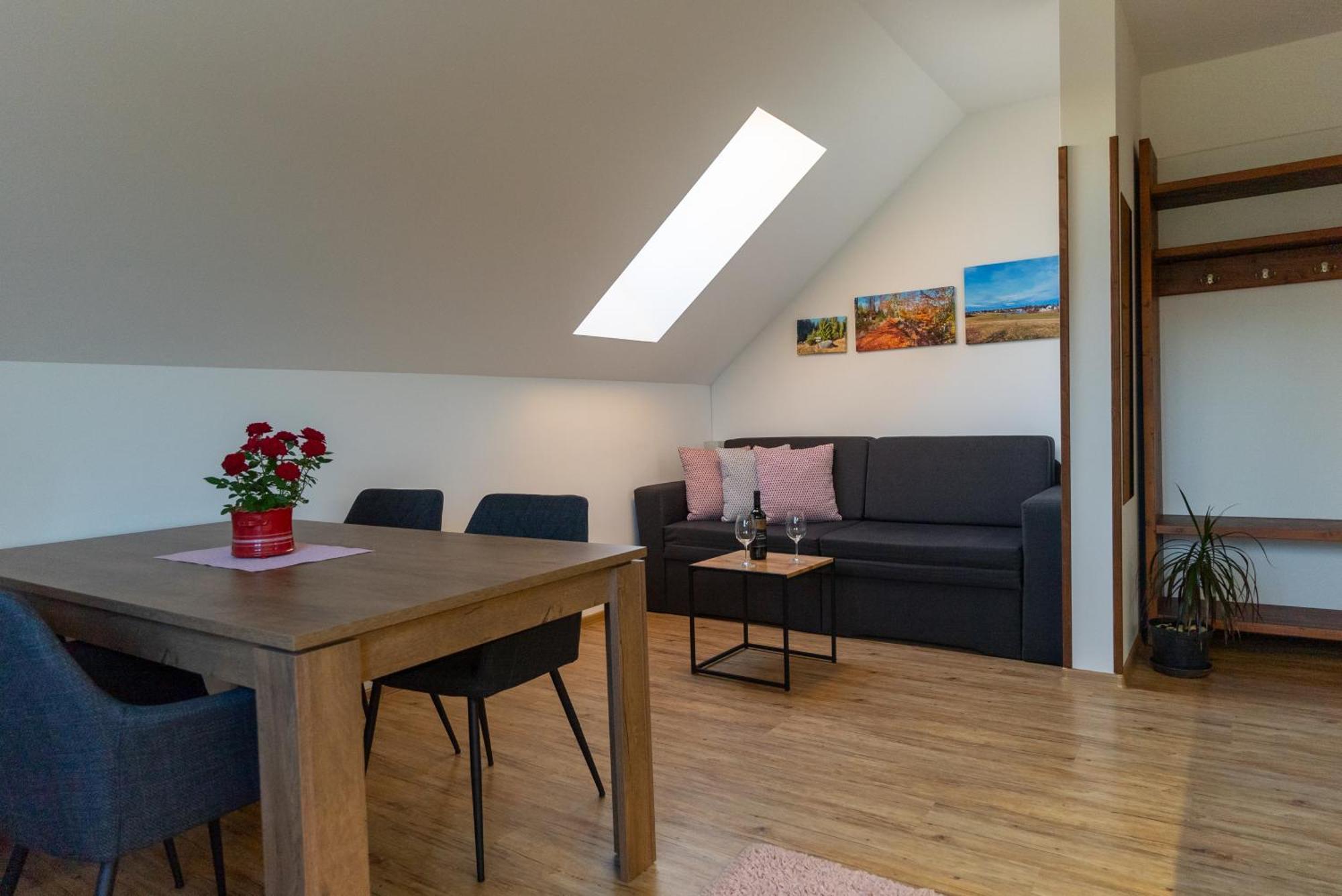 Apartmany Kohoutek A Slepicka V Novohradskych Horach Nove Hrady  Ngoại thất bức ảnh