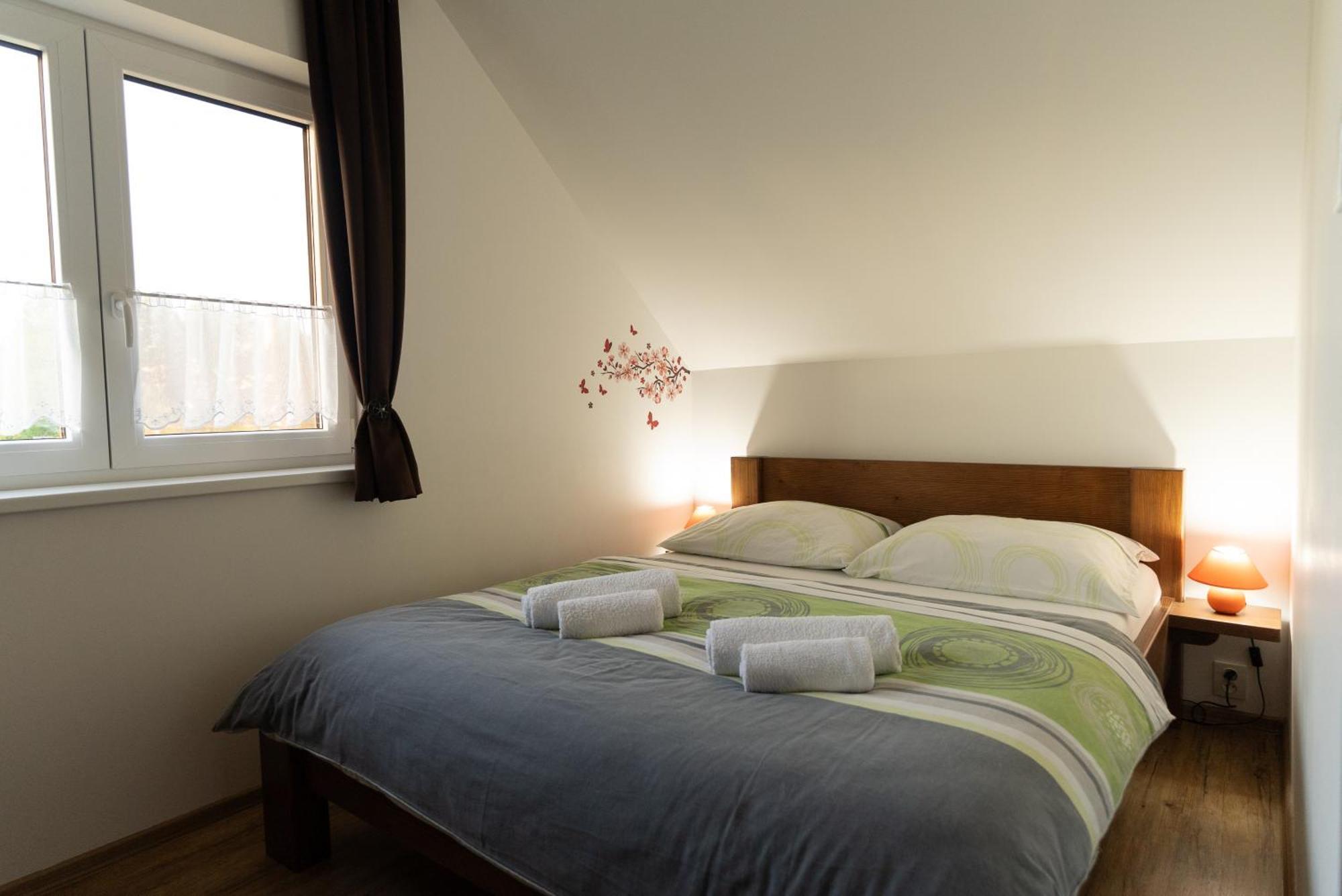 Apartmany Kohoutek A Slepicka V Novohradskych Horach Nove Hrady  Ngoại thất bức ảnh